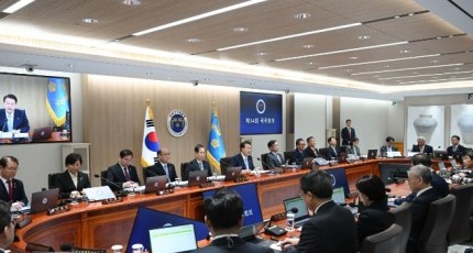 尹 대통령, 국무회의에서 보건의료 분야에 안보·치안과 같은 수준의 과감한 재정투자 의지 밝혀